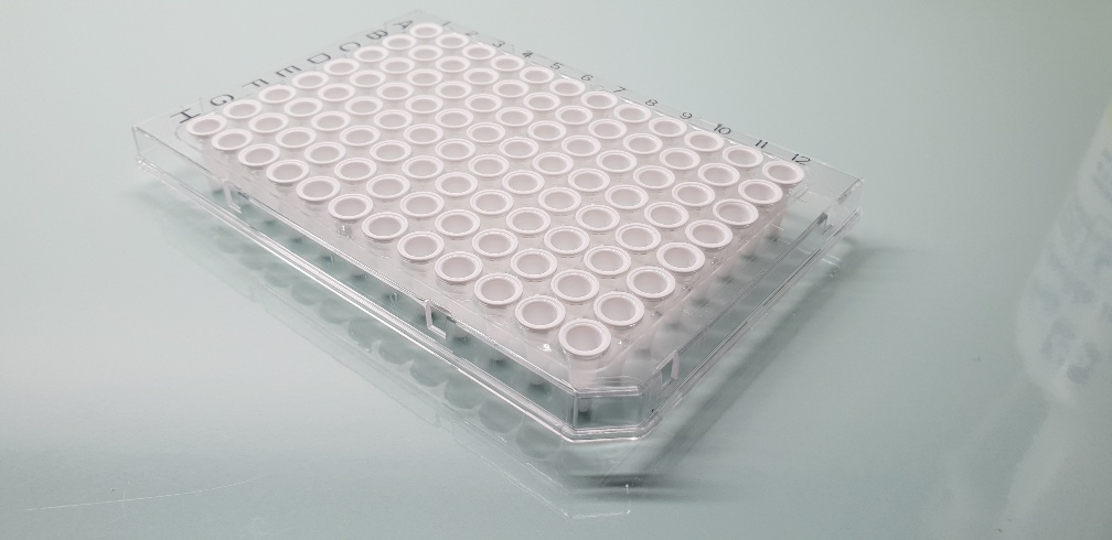 Produktfoto: FrameStar® 96 Well Semi-Skirted PCR Plate, Roche Style, Plus qPCR Seal, white wells